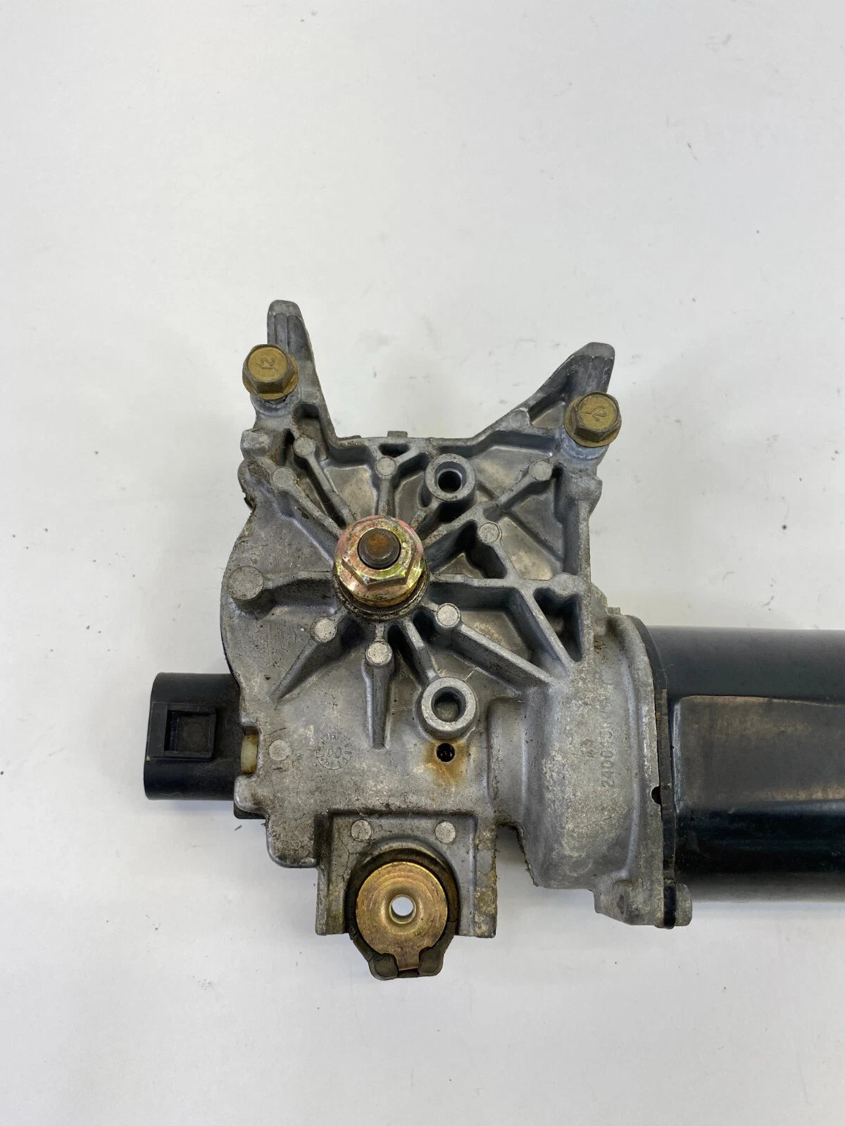 2000-2002 GMC YUKON SUV 4-DR FRONT WINDSHIELD WIPER MOTOR ASSEMBLY 15745508 OEM