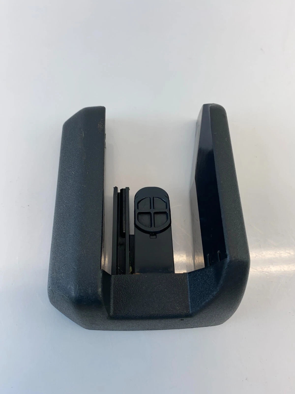 2005 2006 2007 2008 2009 VOLVO S60 FRONT RIGHT SEAT RAIL COVER TRIM 30675581 OEM