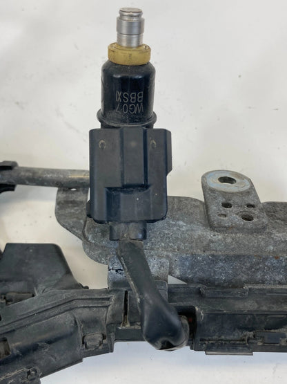 2009-2013 Honda Fit 1.5L L4 Engine Fuel Injection Set Fuel Rail w Injectors OEM