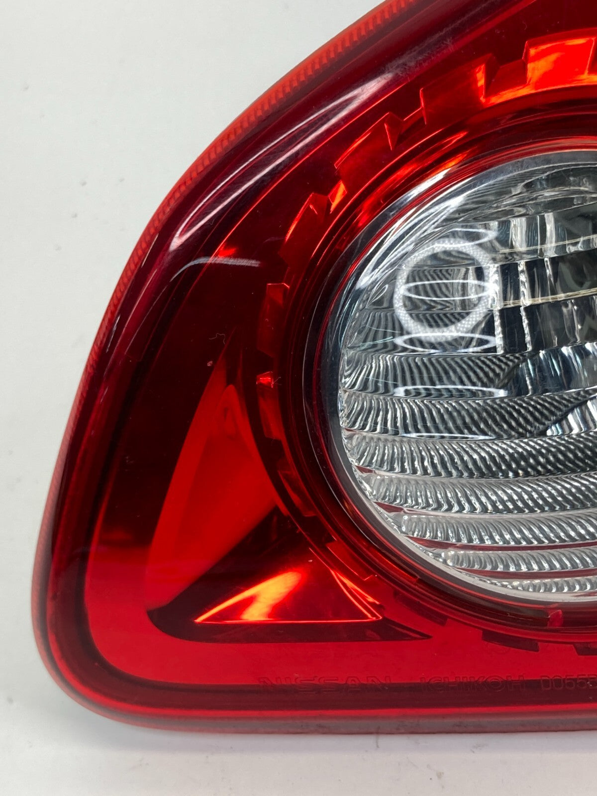 2009-2013 Nissan Rogue Rear Right Side Trunk Lid Tail Light Tail Lamp Assy OEM