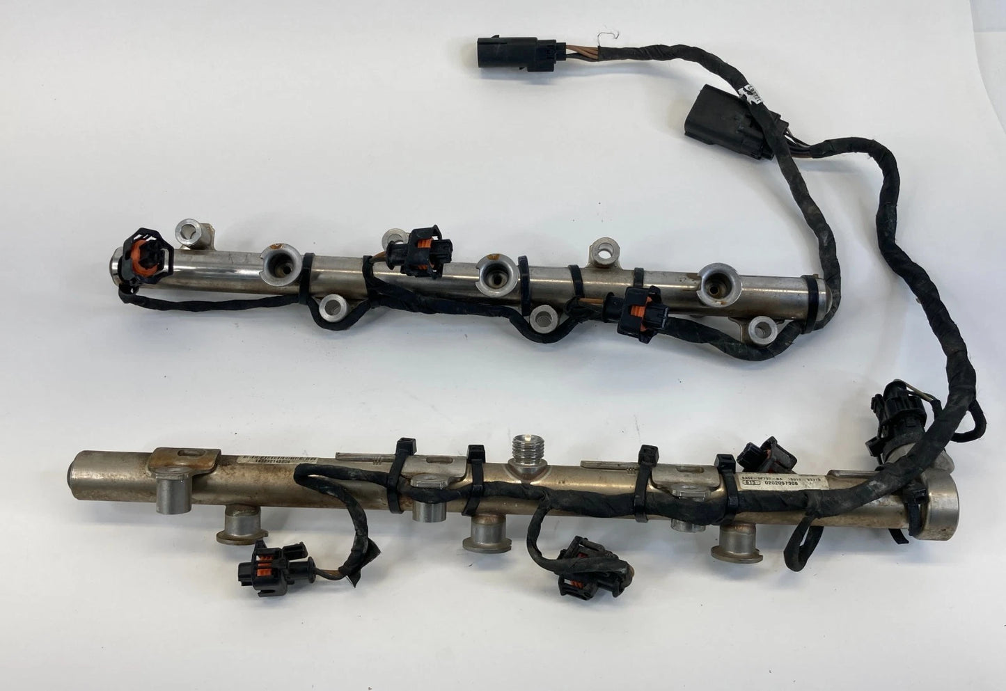 2014-2019 FORD EXPLORER POLICE INTERCEPTOR FUEL INJECTION RAIL W/INJECTORS