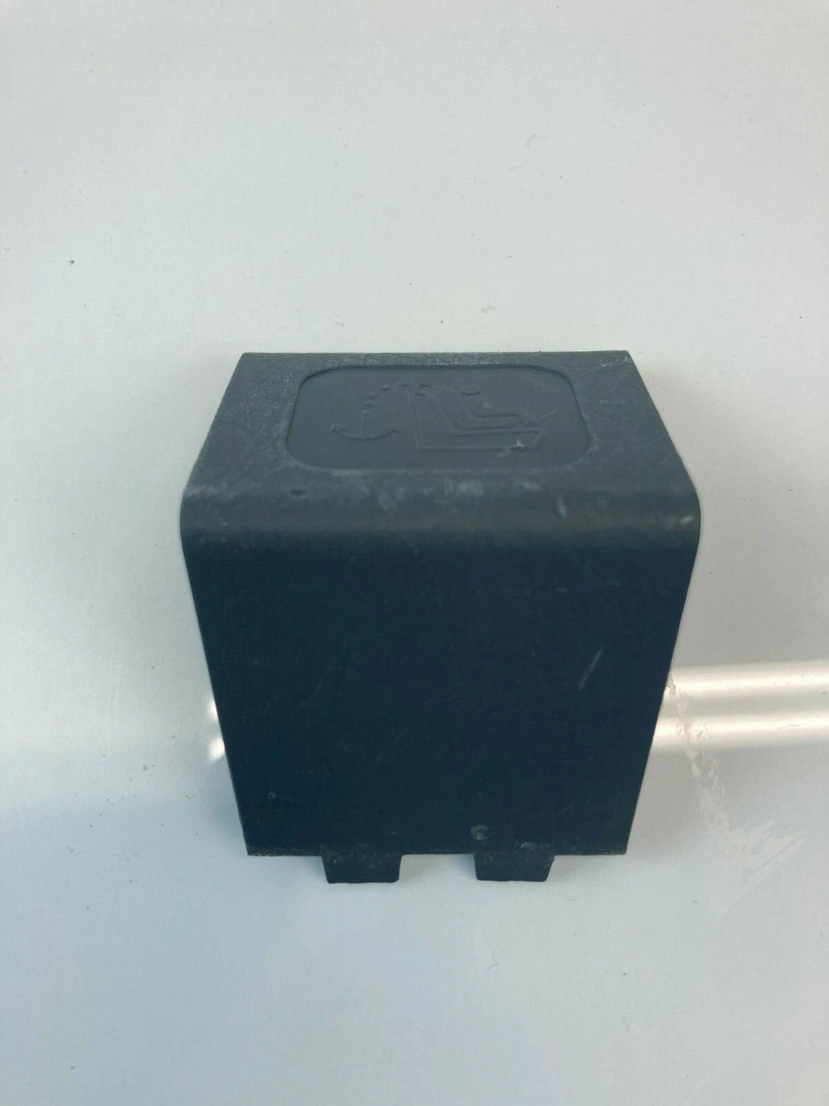 03-08 HONDA PILOT REAR CENTER SEAT CHILD ANCHOR COVER CAP TRIM 84641-S9VA OEM