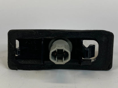 2005 2006 2007 SCION TC REAR RIGHT OR LEFT TRUNK LICENSE PLATE LIGHT LAMP OEM