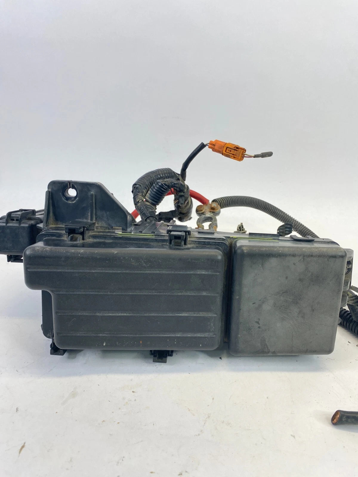2003 2004 HONDA ACCORD 3.0L V6 ENGINE COMPARTMENT FUSE RELAY JUNCTION BOX OEM