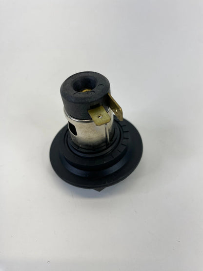 2013-2019 FORD ESCAPE CENTER CONSOLE 12 VOLT ACCESSORY POWER OUTLET SOCKET OEM