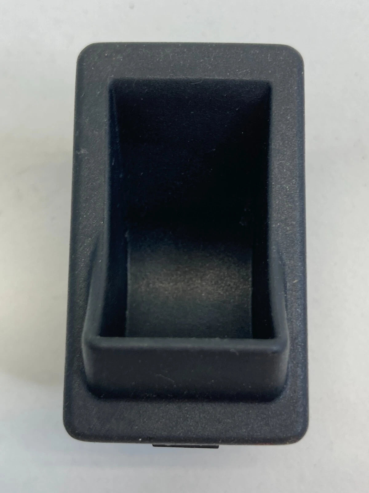 2001-2007 FORD ESCAPE DASH COIN BIN HOLDER TRAY YL84-19K357-EBW OEM