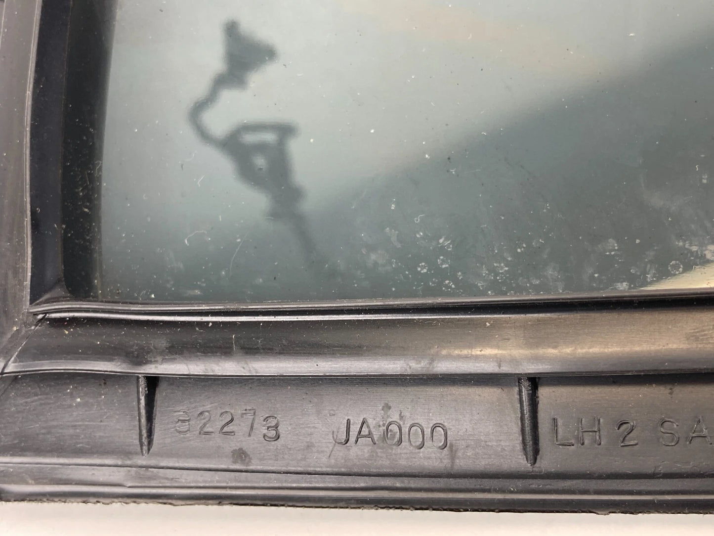 2007-2012 NISSAN ALTIMA SEDAN REAR LEFT DRIVER QUARTER VENT GLASS 82273-JA000