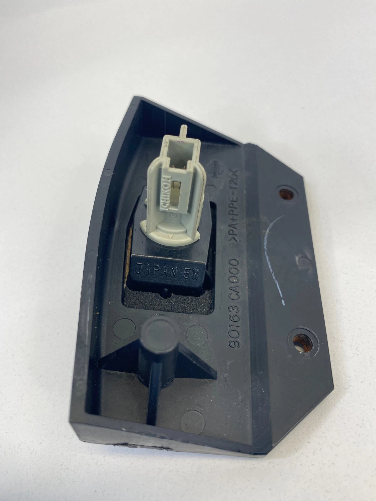 2003-2007 NISSAN MURANO S 3.5L LEFT RIGHT LICENSE PLATE LIGHT ASSY 90163-CA000