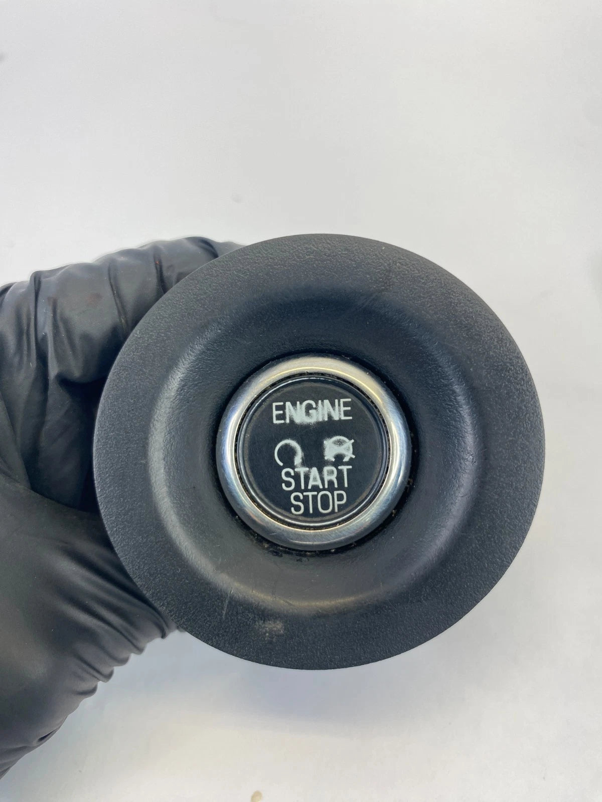 2011-2015 FORD EXPLORER ENGINE START STOP SWITCH W/ KEYLESS IGNITION REMOTE KEY