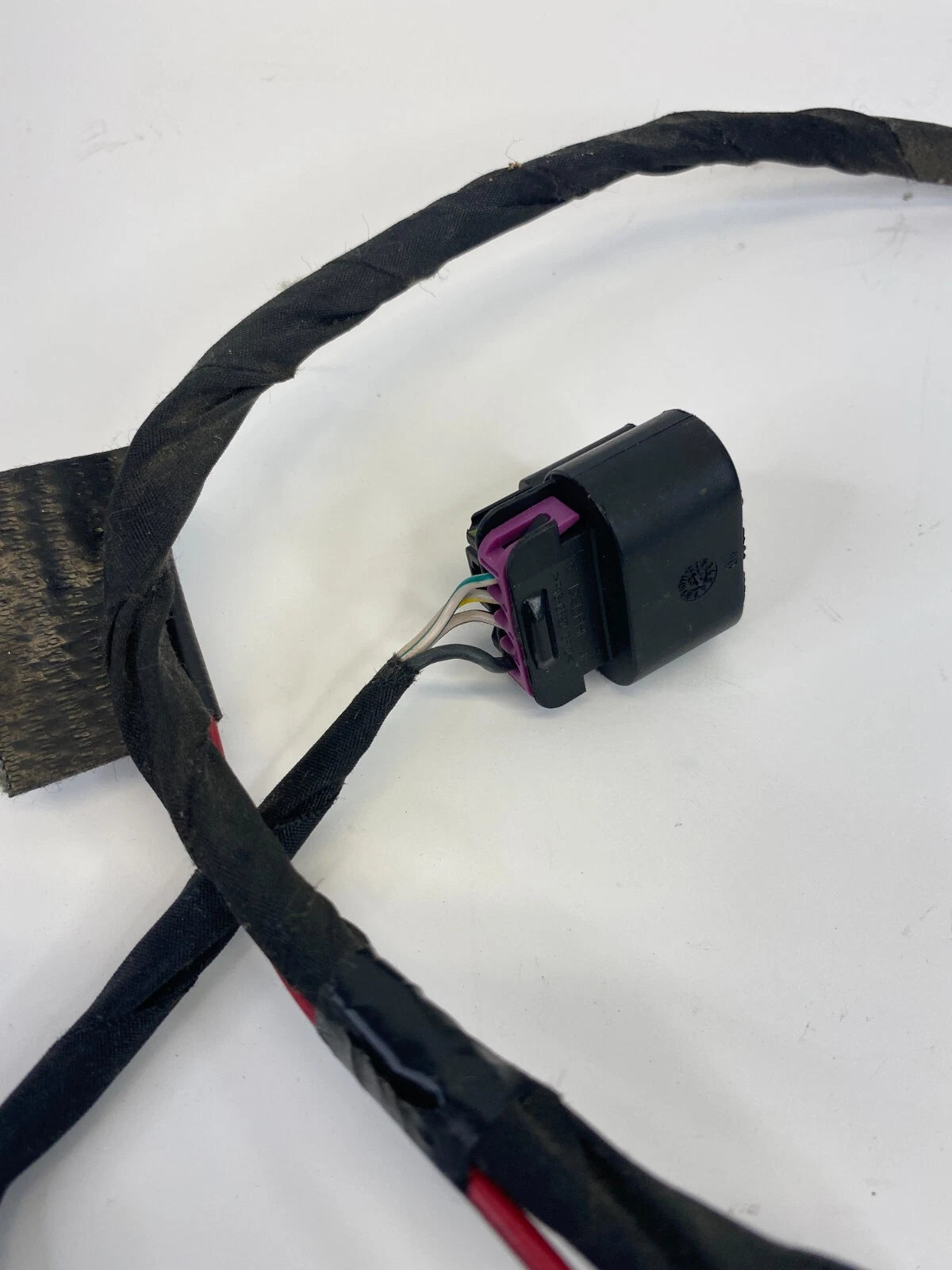 13-16 DODGE DART SEDAN REAR LEFT TAIL LIGHT TAILLIGHT LIGHT STOP CONNECTOR OEM