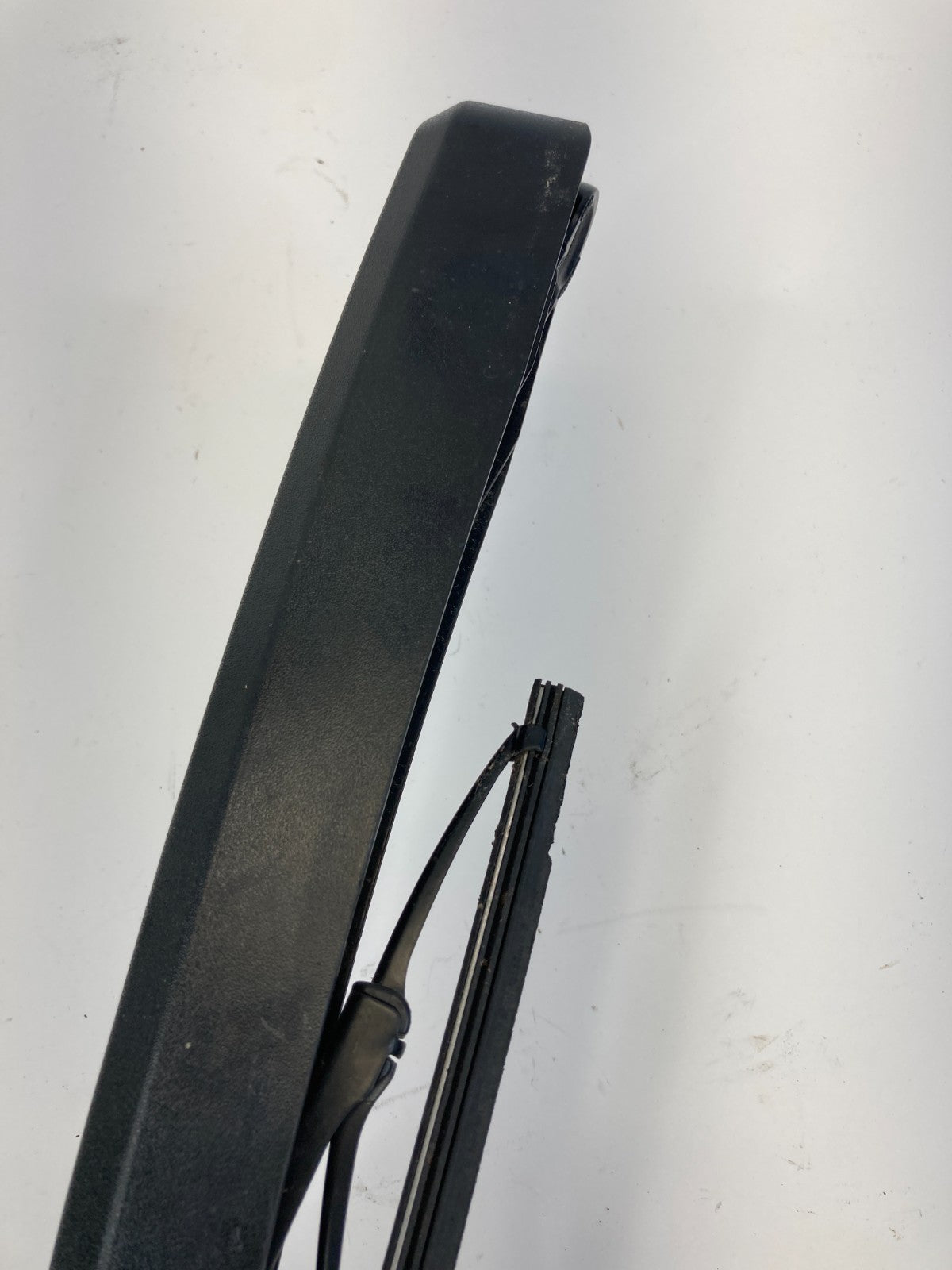 10-17 GMC Terrain Chevy Equinox Rear Tailgate Window Wiper Arm Cover Trim OEM