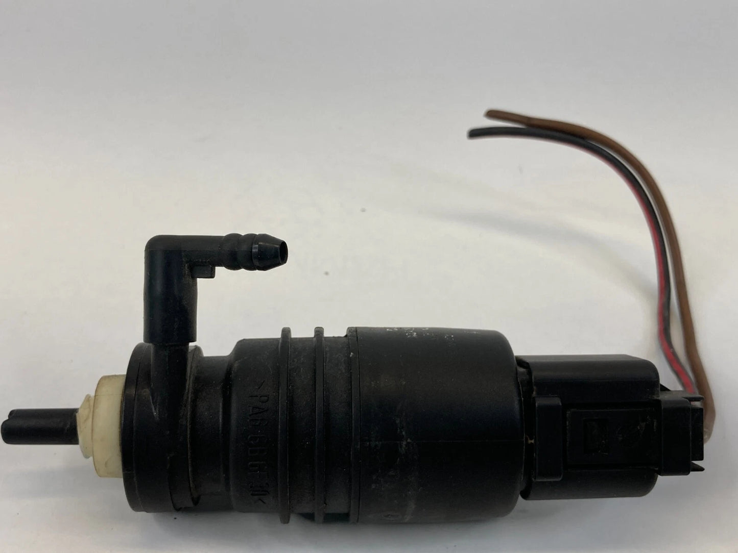 2004-2017 BMW X3 2007-2012 328I FRONT WINDSHIELD WASHER WASH PUMP 1813914725