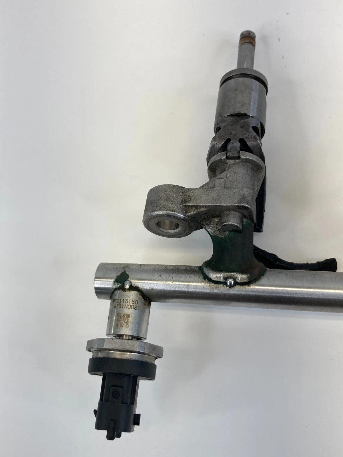 2012-2018 MAZDA3 MAZDA 3 2.0L L4 ENGINE FUEL INJECTION RAIL W/ INJECTORS OEM