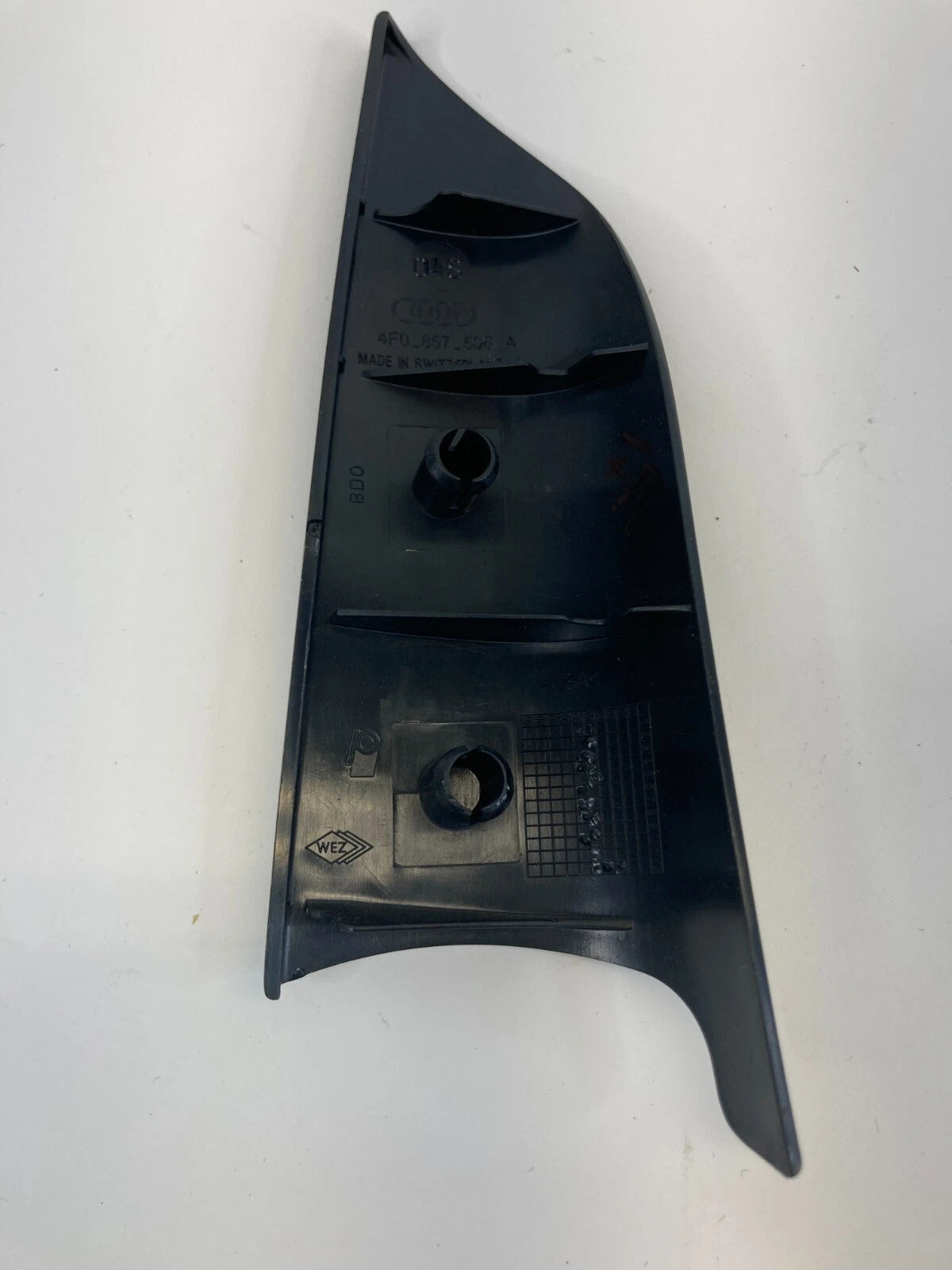 2005-2011 AUDI A6 QUATTRO FRONT RIGHT INNER DOOR CORNER COVER 4F0857506A OEM