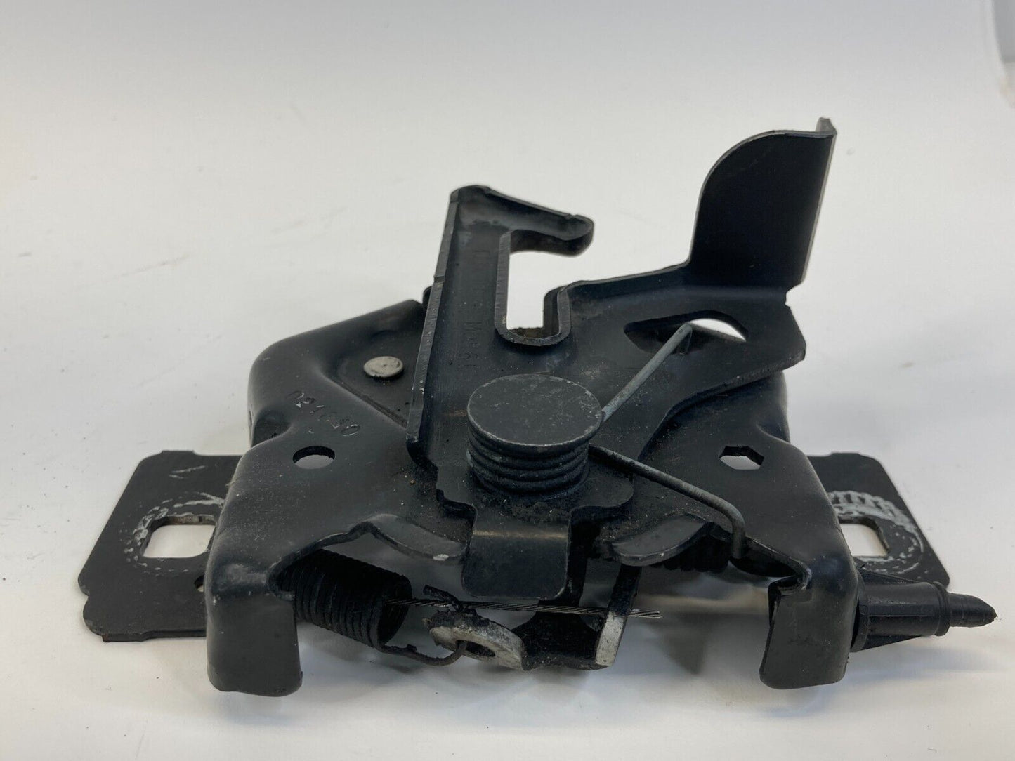 2008-2011 Ford Focus Front Hood Lock Latch Release Actuator Assembly