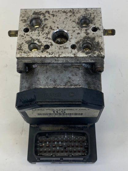 2003-2004 LINCOLN TOWN CAR ABS ANTI LOCK BRAKE PUMP MOTOR FRONT OEM 3W13-2C353-A