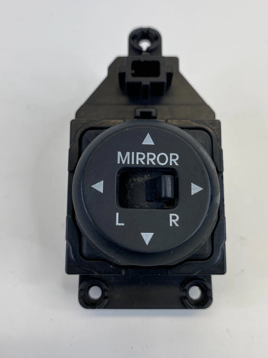 2012-2017 HYUNDAI ACCENT SIDE VIEW DOOR MIRROR CONTROL SWITCH 39F480-1110 OEM