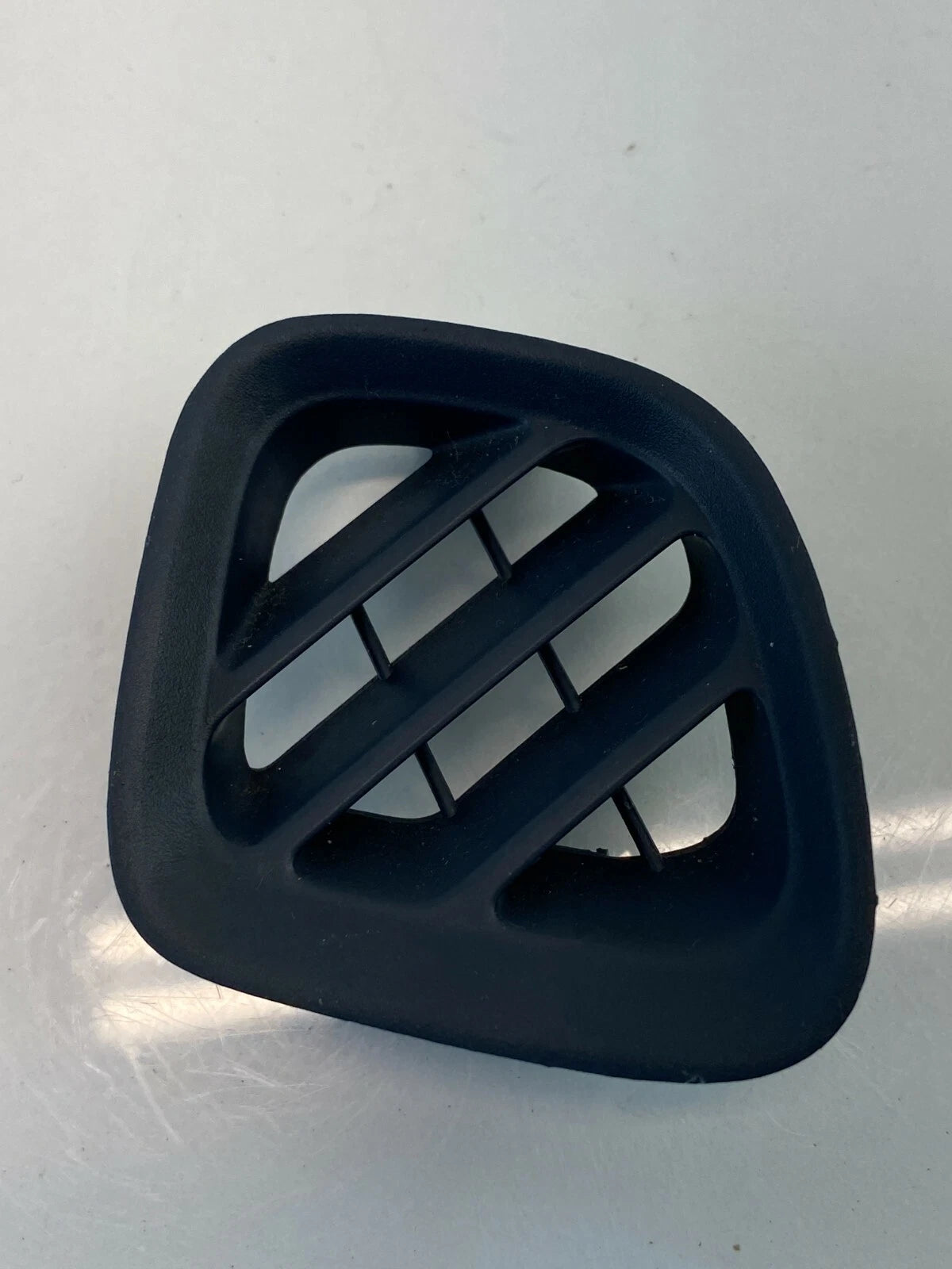 1998-2002 HONDA ACCORD SEDAN DASH PASSENGER SIDE AC AIR VENT DEFROST GRILL OEM