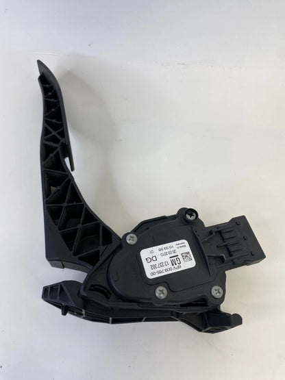2011-2017 BUICK REGAL CXL ELECTRONIC ACCELERATOR GAS PEDAL ASSEMBLY 13237352 OEM