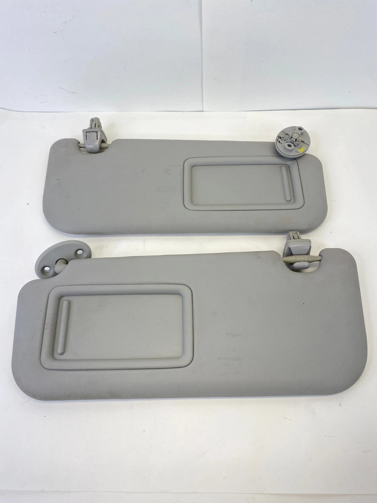 2014-2017 TOYOTA COROLLA LEFT & RIGHT SIDE SUNVISOR SHADE PAIR SET W/ MIRROR OEM