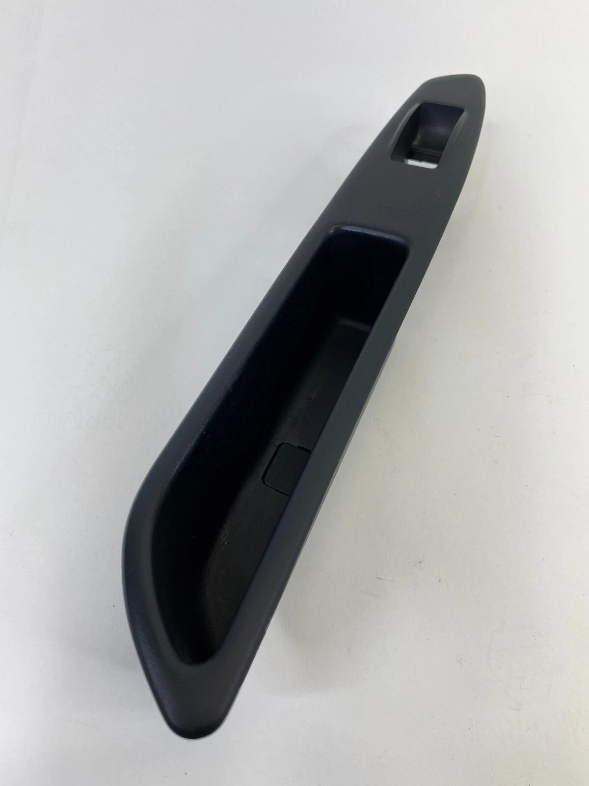 2003-2008 SUBARU FORESTER REAR RIGHT SIDE DOOR WINDOW SWITCH BEZEL TRIM COVER