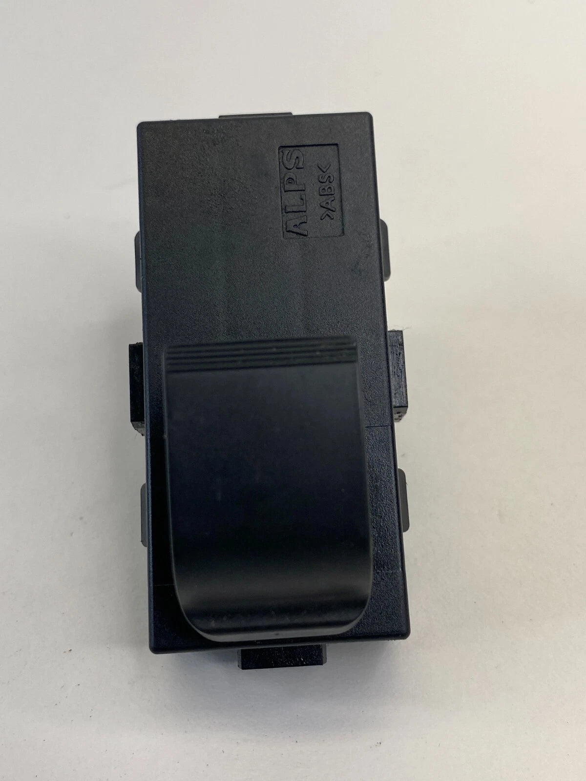 2009-2017 CHEVROLET TRAVERSE REAR RIGHT SIDE DOOR WINDOW CONTROL SWITCH 25877777