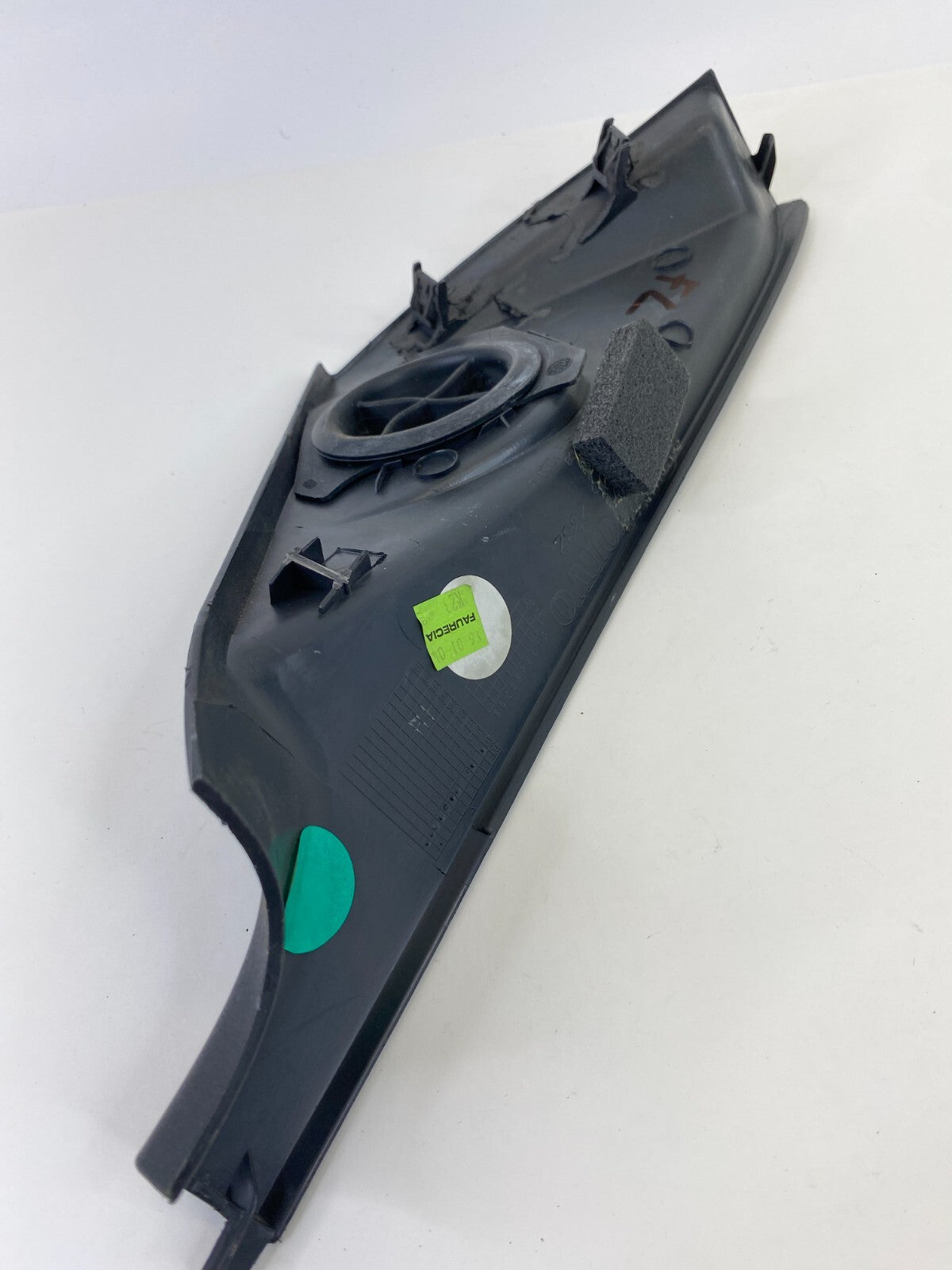 2004-2011 Volvo S40 Front Left Dash End Cap Cover Bezel Trim 30672382 OEM