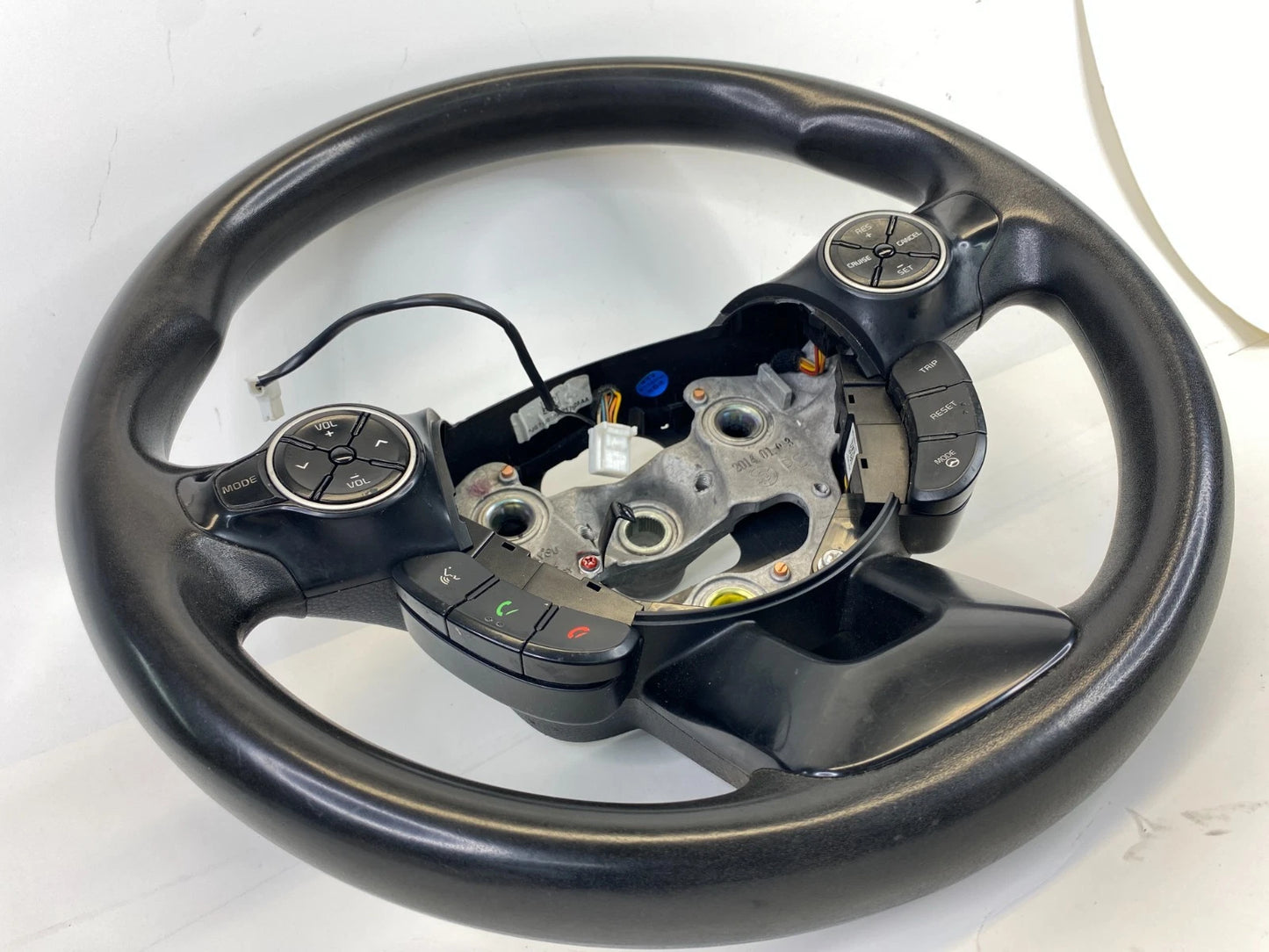 2014-2019 Kia Soul Steering Wheel w/ Cruise & Audio Control Switches OEM
