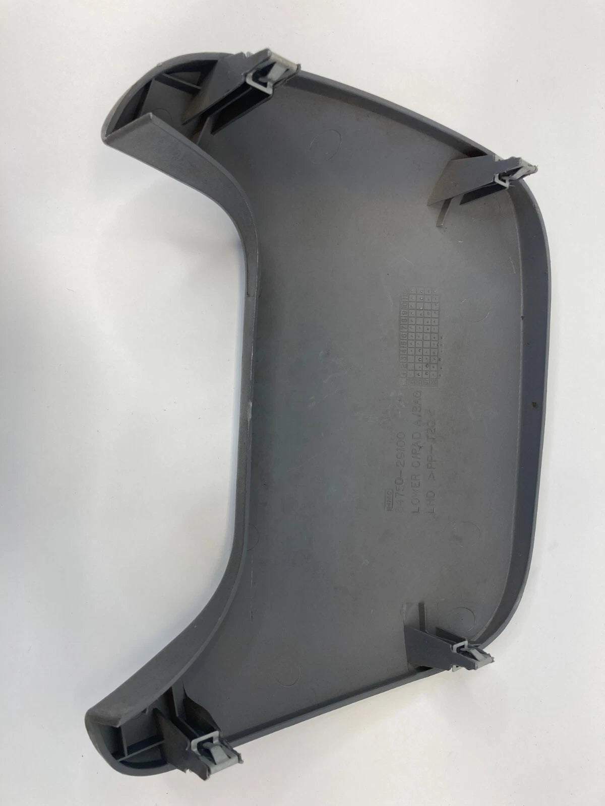 1999 2000 HYUNDAI ELANTRA RIGHT LOWER INTERIOR PANEL COVER TRIM 84750-29100 OEM