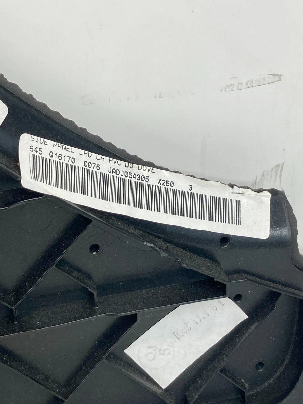 09-11 JAGUAR XF RIGHT SIDE CENTER CONSOLE MOLDING COVER PANEL 8X23F045B25A OEM