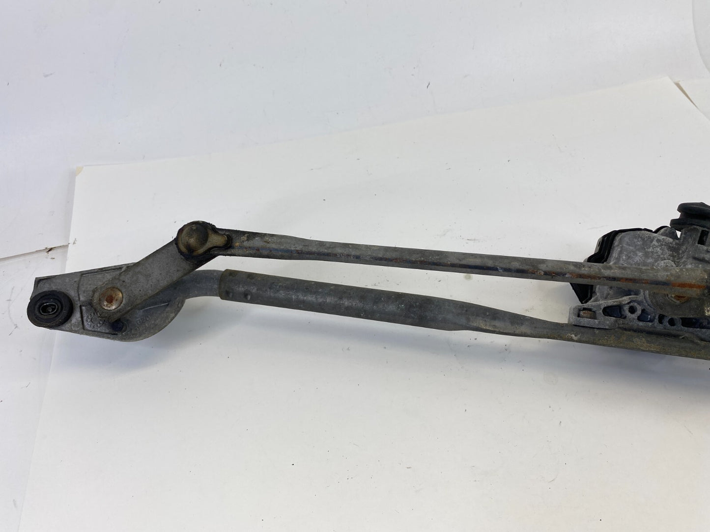 2005-2007 Dodge Magnum Front Windshield Wiper Motor W/ Linkage 04805711AA OEM