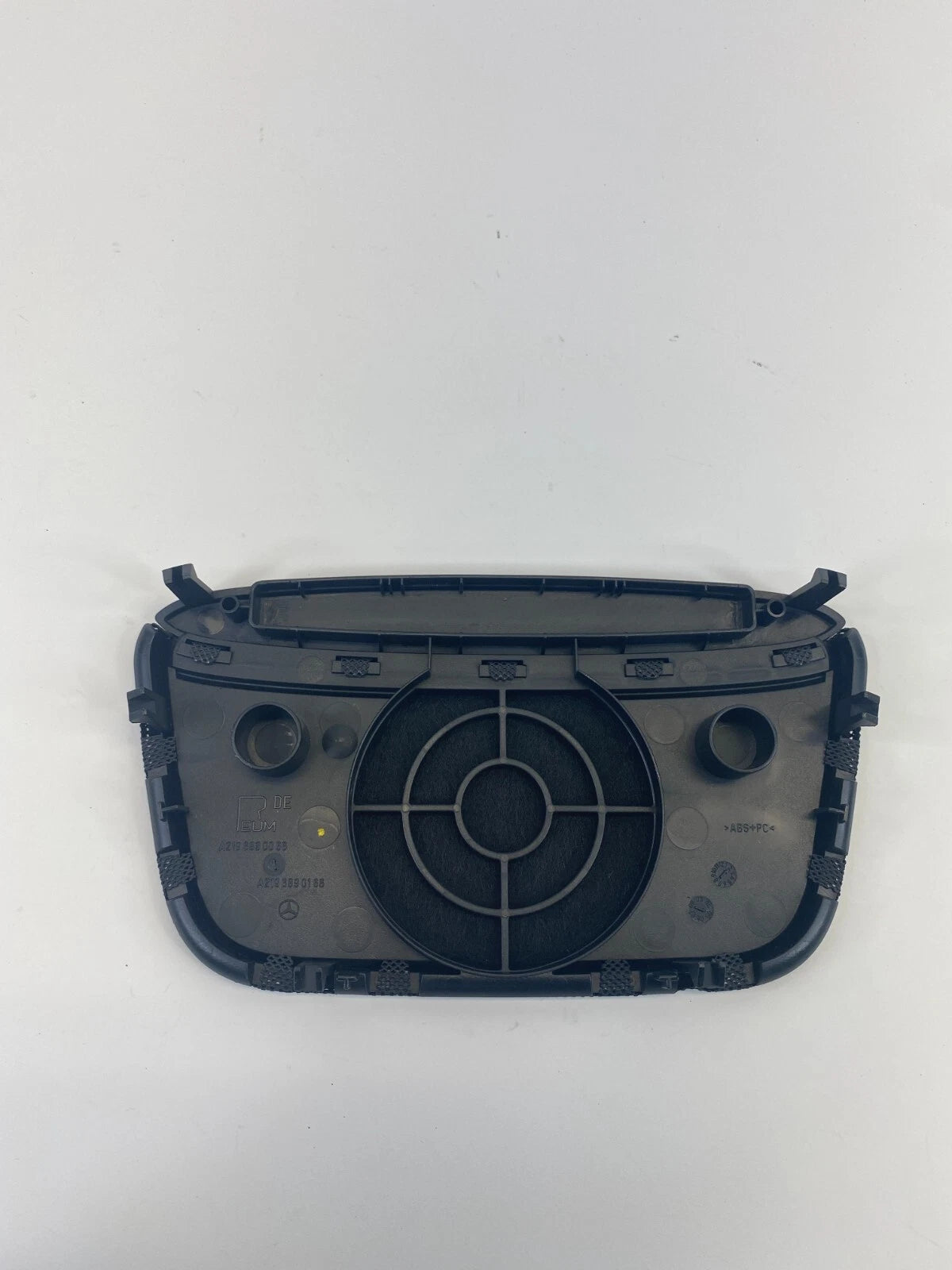 2006 MERCEDES-BENZ CLS500 FRONT DASH SPEAKER COVER GRILLE A219-689-00-66 OEM