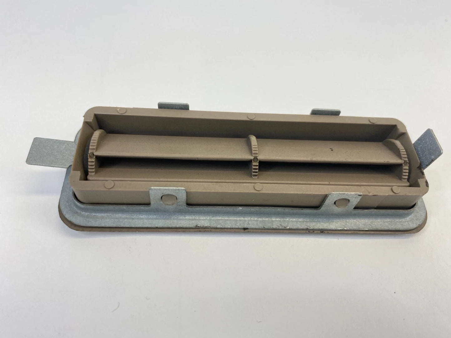 95-99 GMC YUKON CHEVY TAHOE ROOF AC HEATER AIR VENT DUCT GRILLE 15675658 OEM