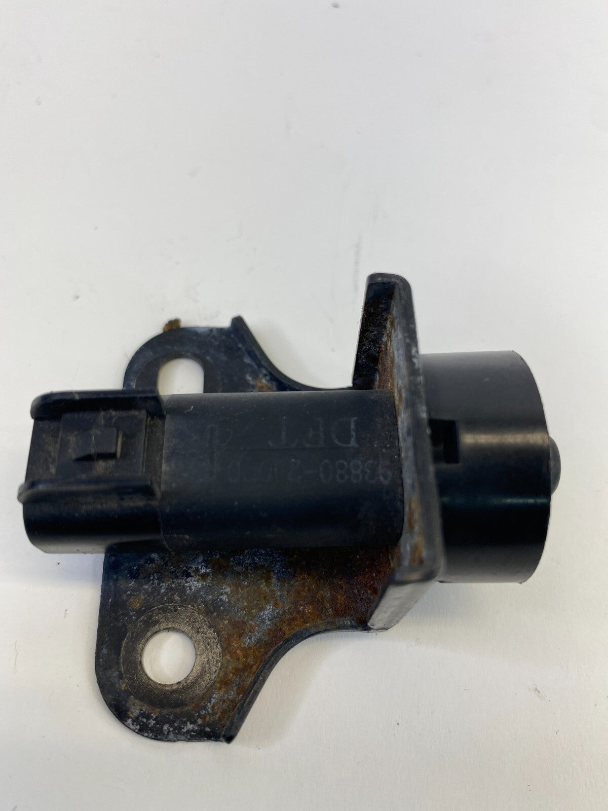 2009 2010 2011 Kia Borrego Front Hood Control Switch 93880-2J000 OEM