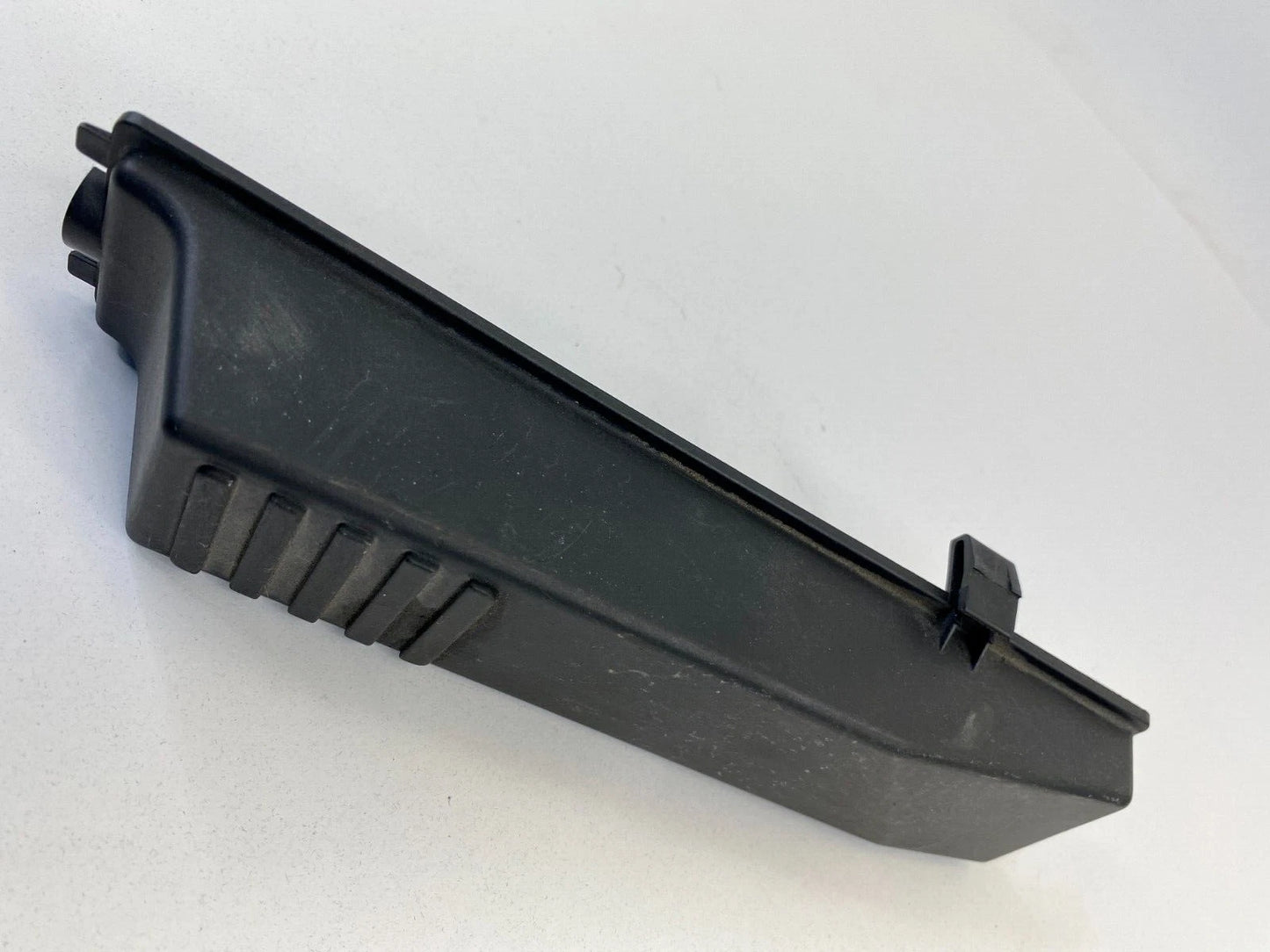 2002-2008 MINI COOPER S 1.6L L4 AIR INTAKE CONTROL COVER CAP LID 13721491750