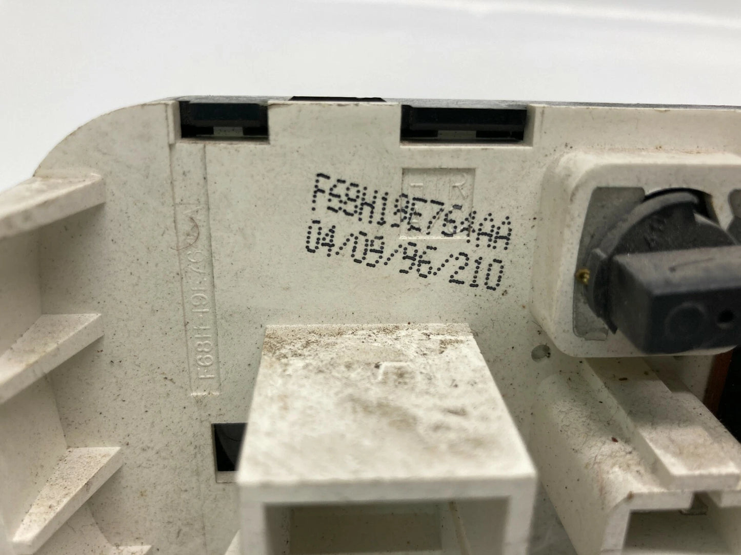 95-98 FORD WINDSTAR A/C HEATER TEMPERATURE CLIMATE CONTROL SWITCH F68H-19E764-AA