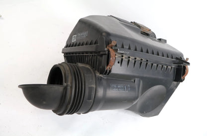 2003-2005 4RUNNER AIR FILTER BOX HOUSING UPPER AND LOWER OEM 17705-50160
