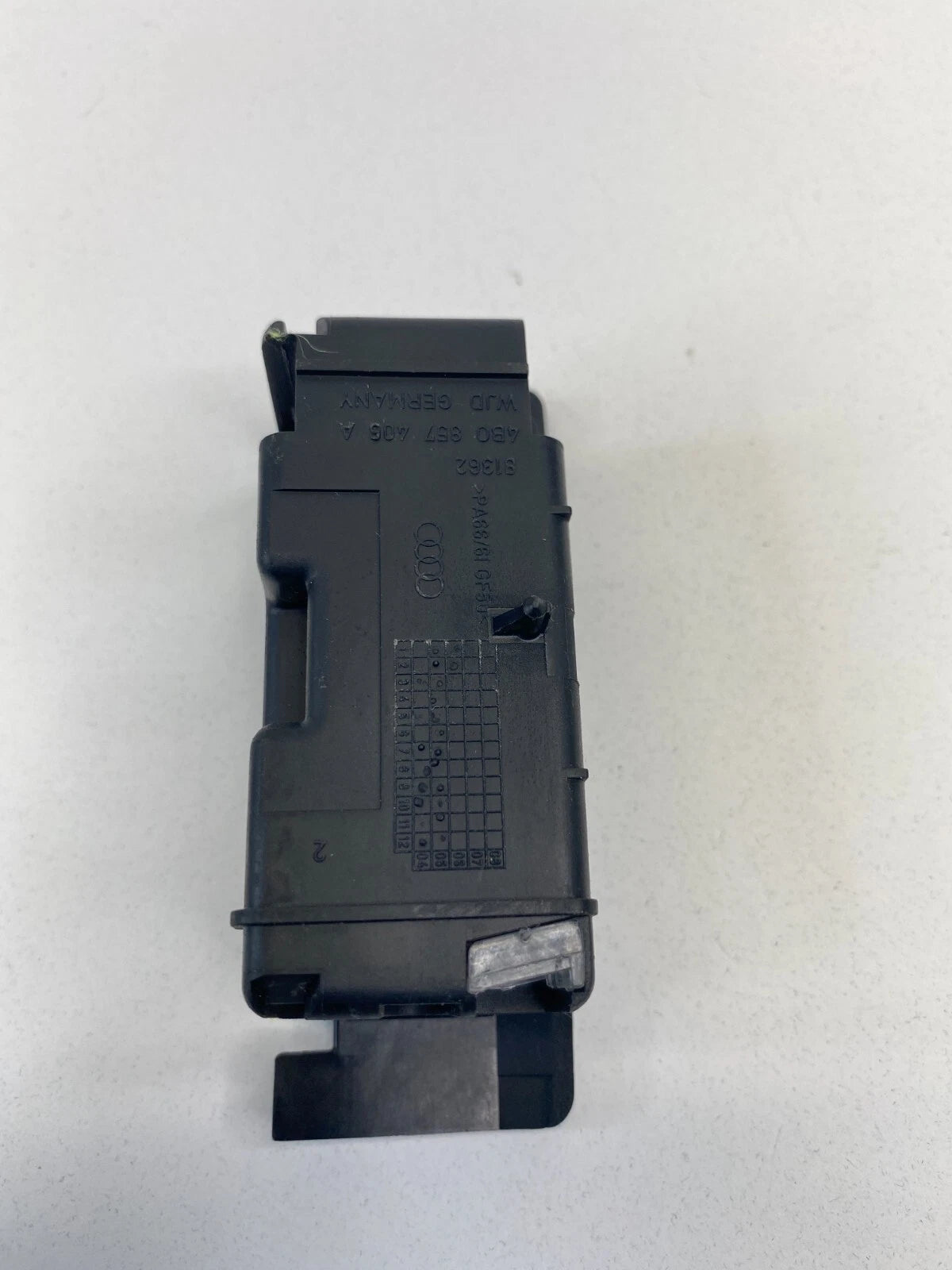 2002-2011 AUDI A6 QUATTRO RIGHT DOOR INTERIOR ASHTRAY ASH TRAY 4B0857406A OEM