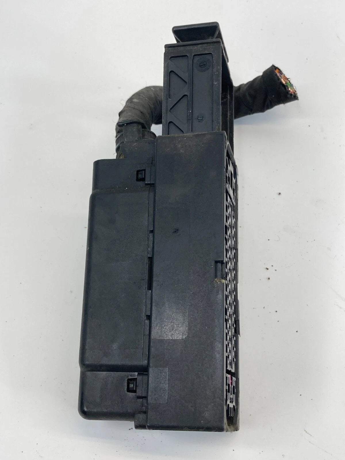 2005-2008 VOLKSWAGEN JETTA 2.5L A/T ABS ANTI LOCK BRAKE PUMP CONNECTOR OEM