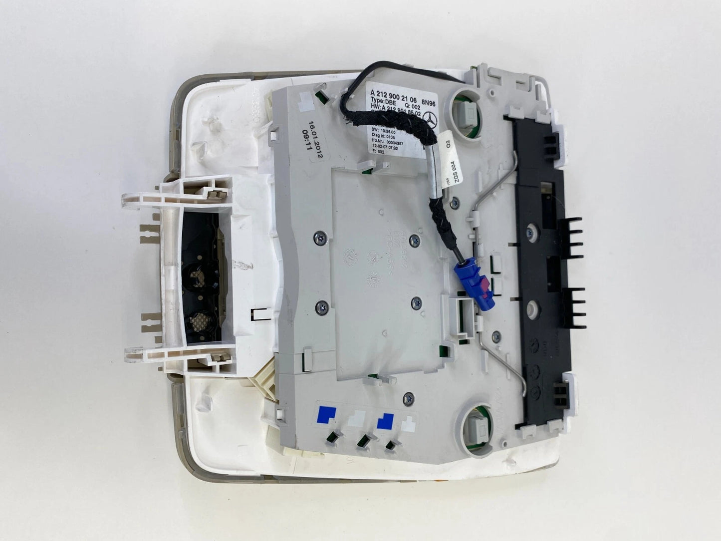 2006-2016 MERCEDES-BENZ E350 FRONT ROOF OVERHEAD DOME LIGHT LAMP A2129002106 OEM