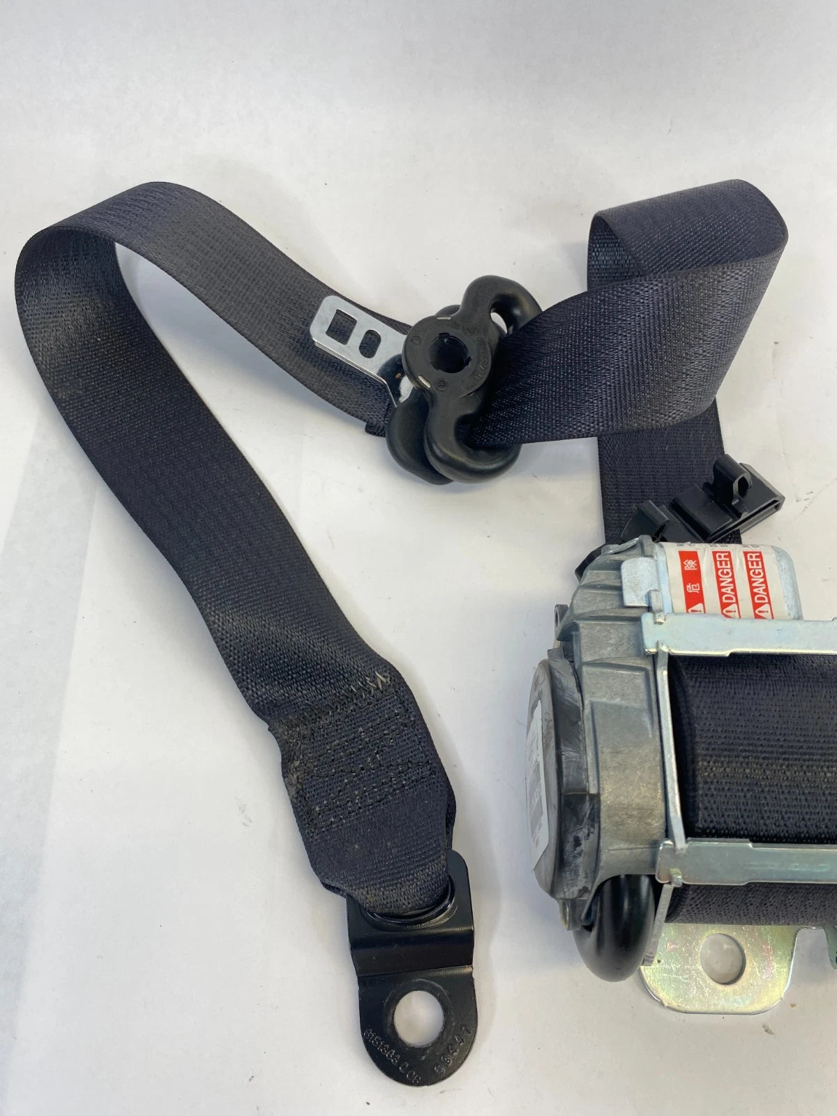 2009 2010 DODGE JOURNEY FRONT PASSENGER RIGHT SEAT BELT RETRACTOR 1AN02XDVAF OEM