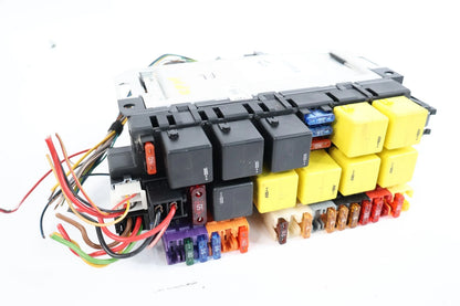 2000-2006 MERCEDES S430 S500 FRONT LEFT SAM FUSE RELAY BLOCK ECU A-029-545-04-32