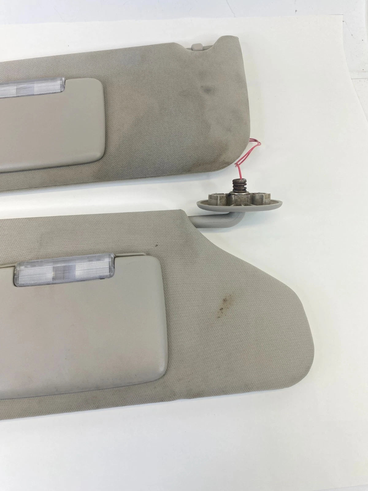 2005-2010 JEEP GRAND CHEROKEE SUNVISOR SUN VISOR SET LEFT & RIGHT W/LIGHTED