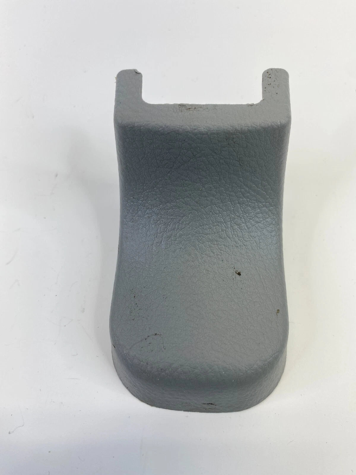 07-09 HYUNDAI SANTA FE FRONT SEAT RAIL TRACK MOUNTING COVER TRIM 88098-2B000 OEM