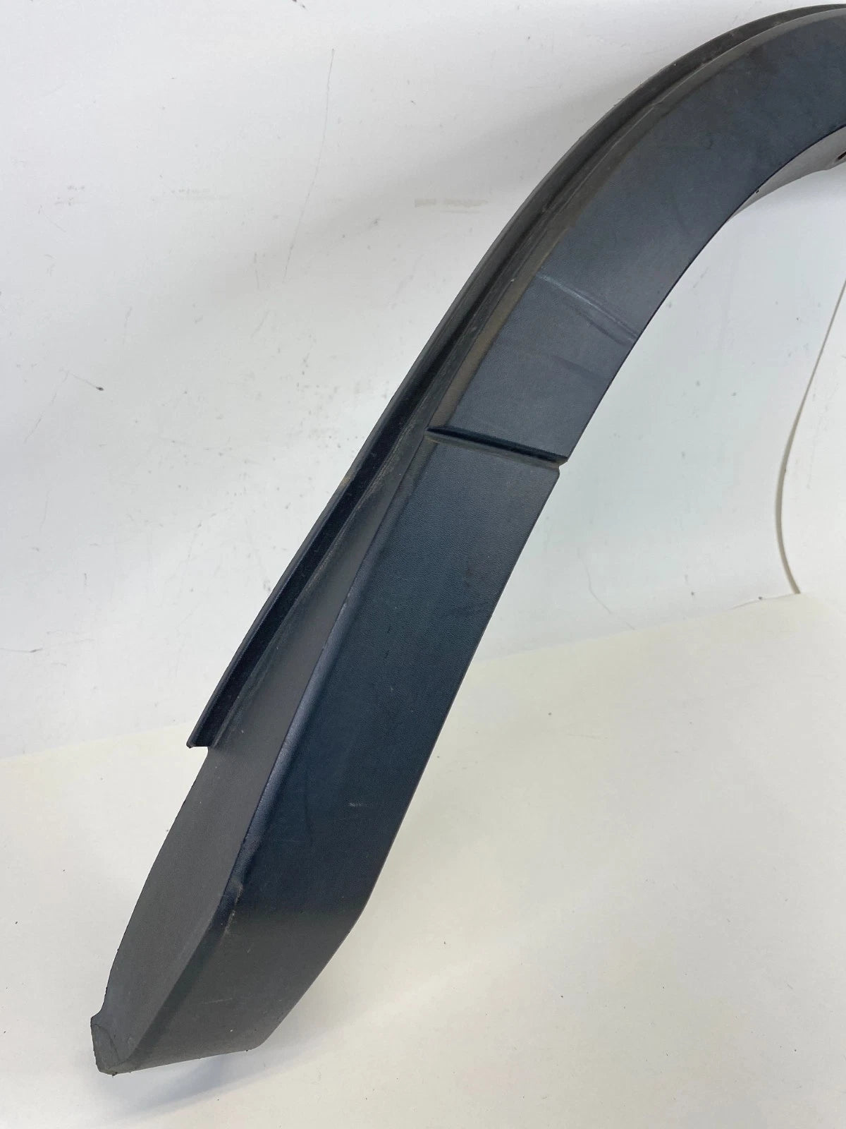 13-19 FORD EXPLORER INTERCEPTOR REAR LEFT FENDER QUARTER WHEEL FLARE ARCH COVER