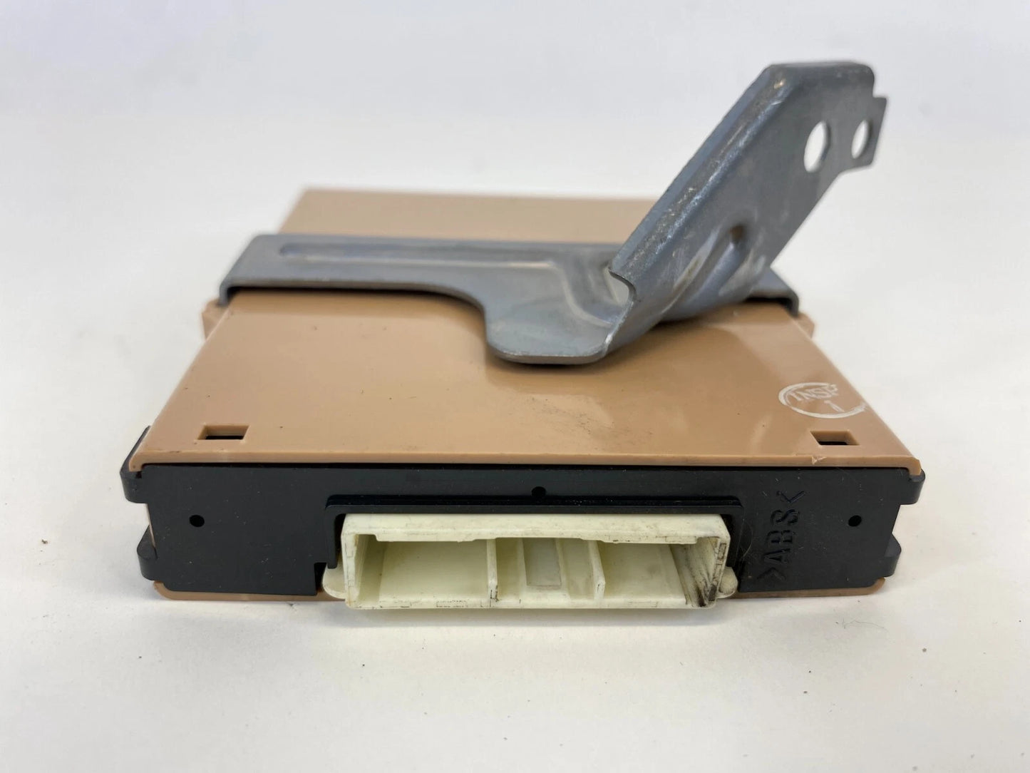 06-09 TOYOTA PRIUS MULTIPLEX NETWORK GATEWAY ECU MODULE COMPUTER OEM 89111-47050