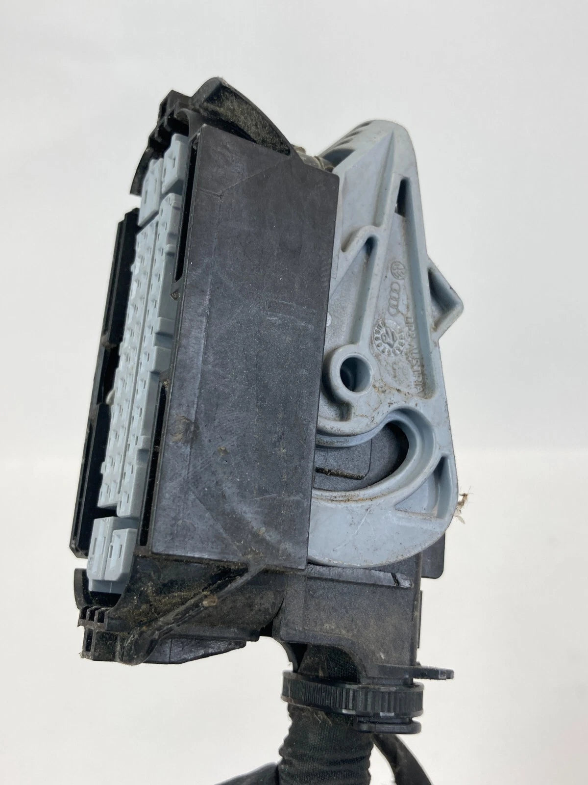 2010 2011 VW Tiguan ABS Pump Anti Lock Brake Harness Plug Connector 15432311