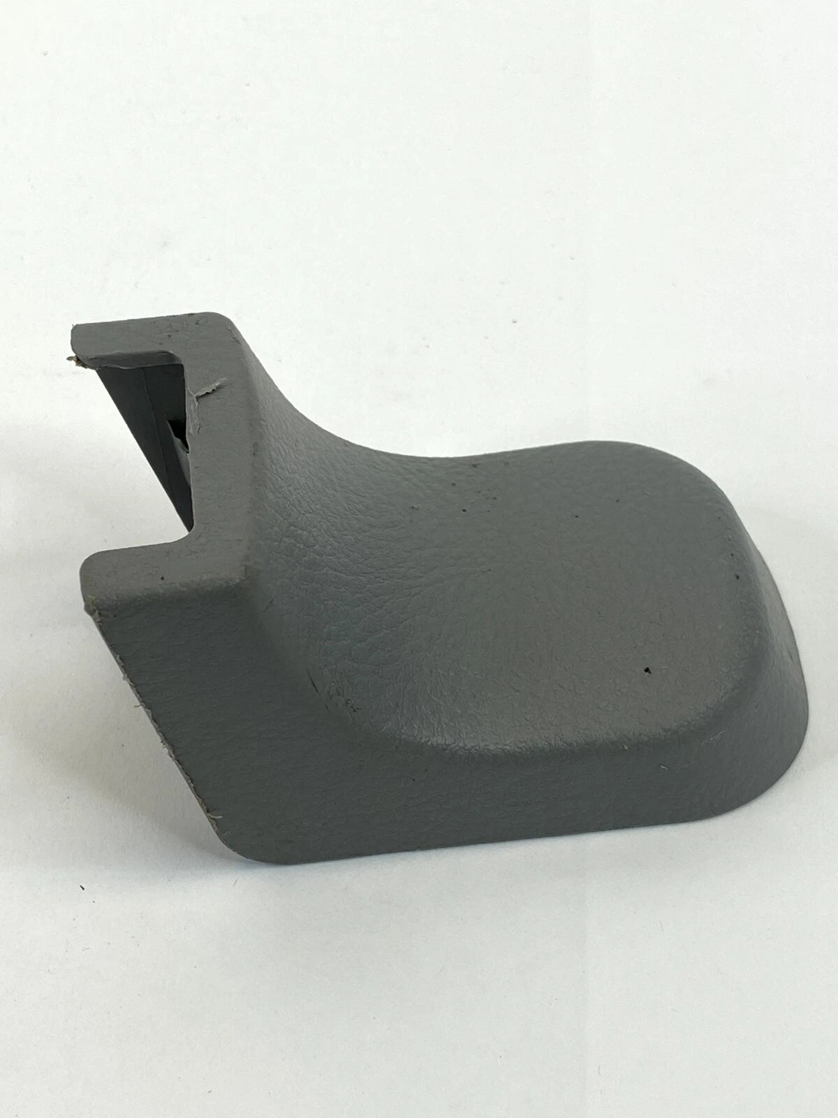 07-12 HYUNDAI SANTA FE FRONT LEFT SEAT RAIL TRACK INNER COVER TRIM 88098-2B000