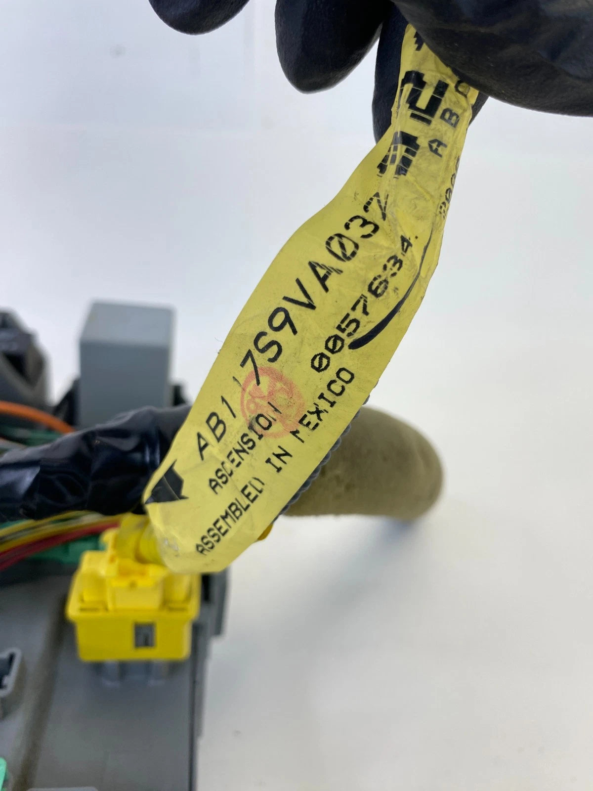 06-08 HONDA PILOT LEFT MULTIPLEX FUSE BOX MODULE W WIRE HARNESS 38800S9VA310 OEM