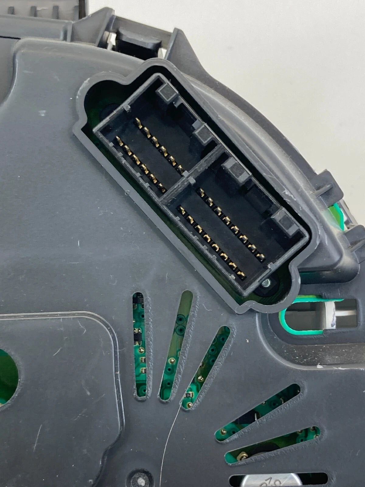 14-17 HYUNDAI ACCENT DASH INSTRUMENT CLUSTER SPEEDOMETER GAUGES 214.117 K MILES